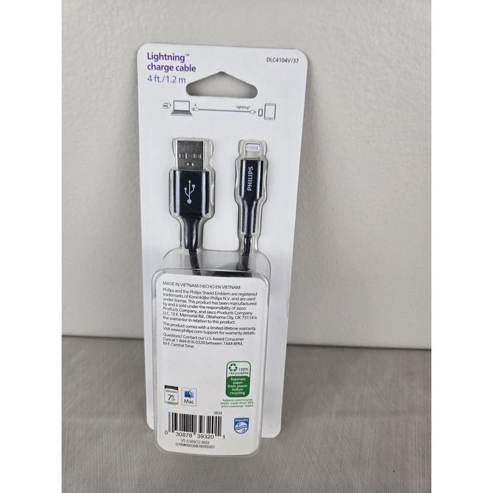 Philips Lightning to USB-A Charge Cable 4ft Black‎ MFi Certified DLC4104V/37 NEW